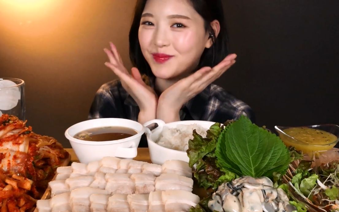 eatwithboki深渊巨口小姐姐吃水肉泡菜泡菜牡蛎包饭托盘面咀嚼音食音