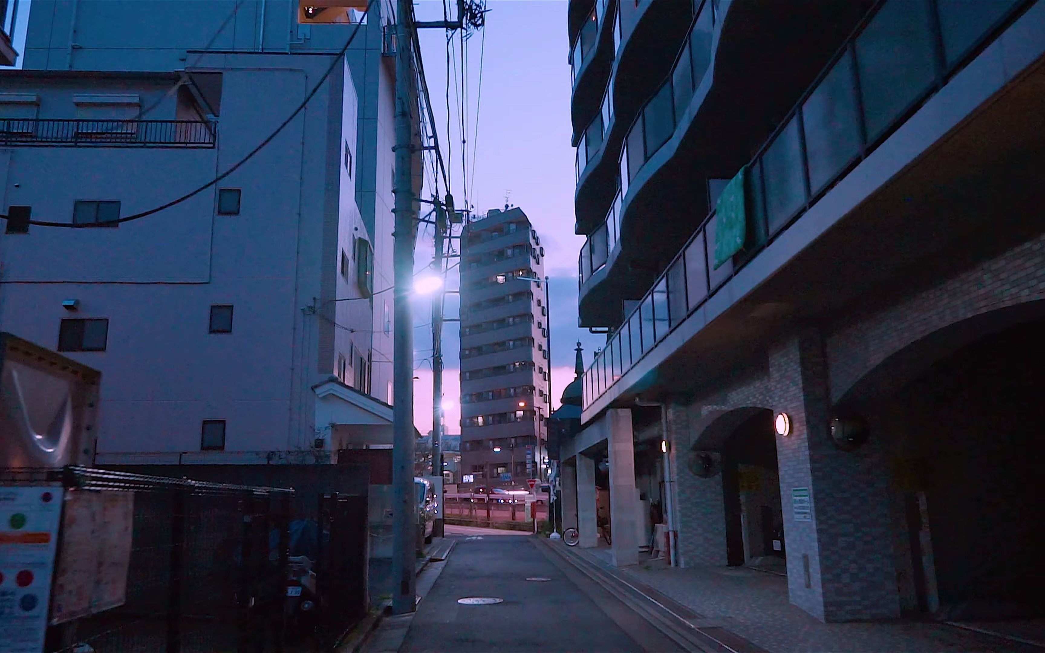 漫步日本中野附近的东京日落