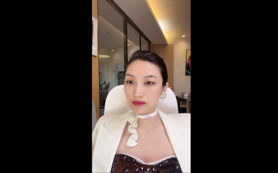 曲曲大女人 直播录屏回放 2023-06-10 他250多斤