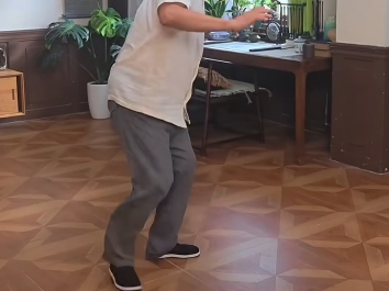 松果弹斗闪电五连鞭