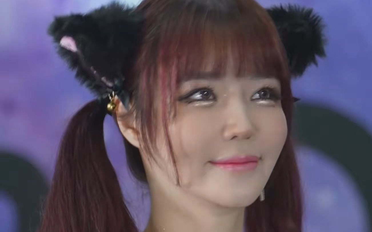 【2022首尔汽车沙龙0918】美女模特车模闵汉娜(3_哔哩哔哩_bilibili