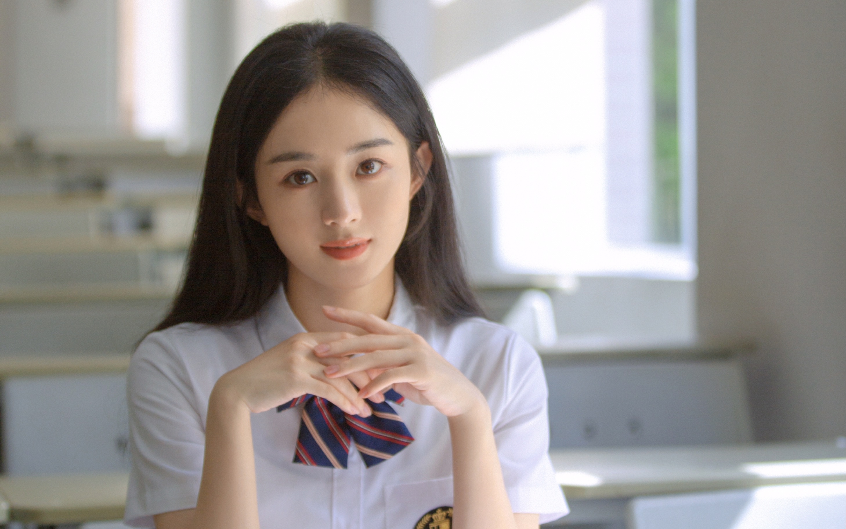 【 赵丽颖 】 夏日炎炎 有你最甜. #赵丽颖校园造型