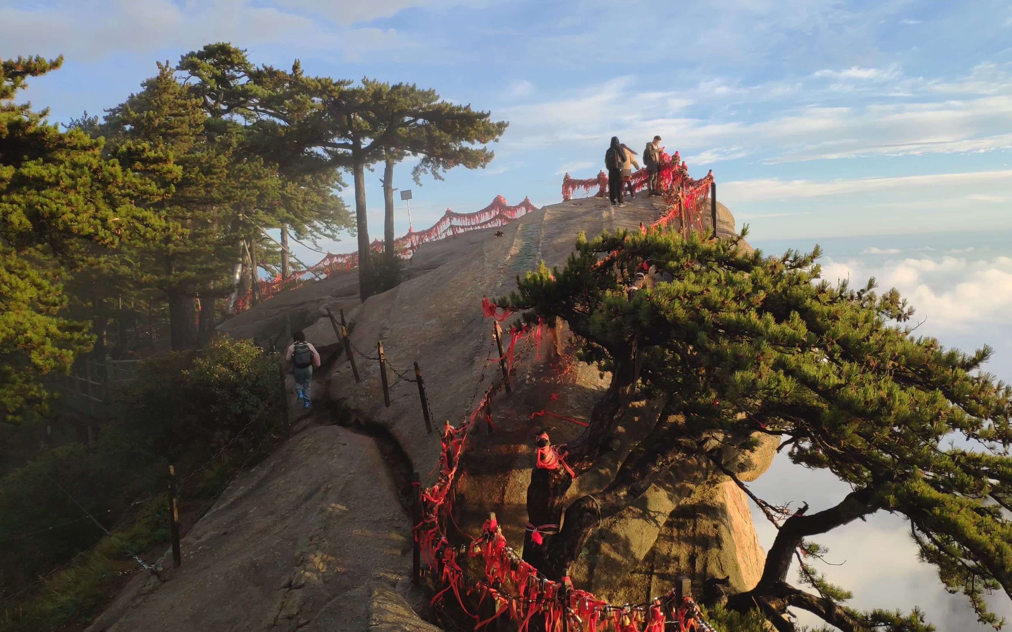 华山山顶看日出