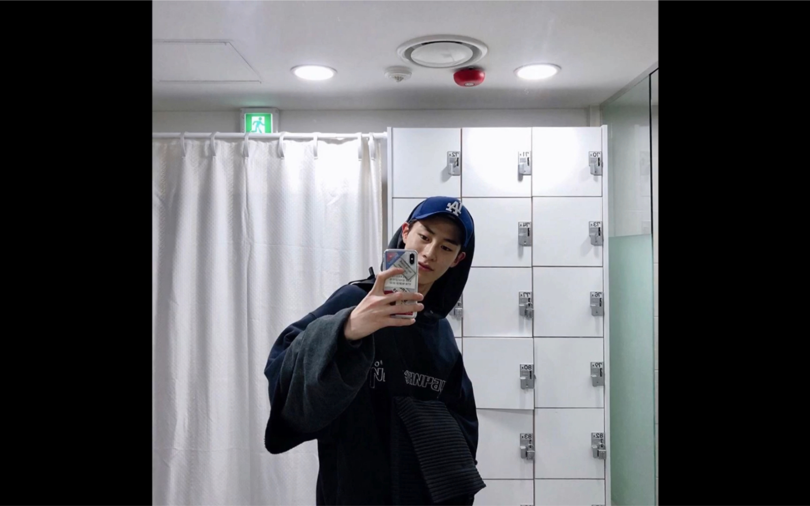 ins翻到了李宰旭照片 太可了