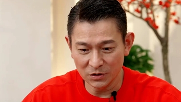 贺岁片董老师专访刘德华与导演宁浩,过春节去看《红毯先生》.