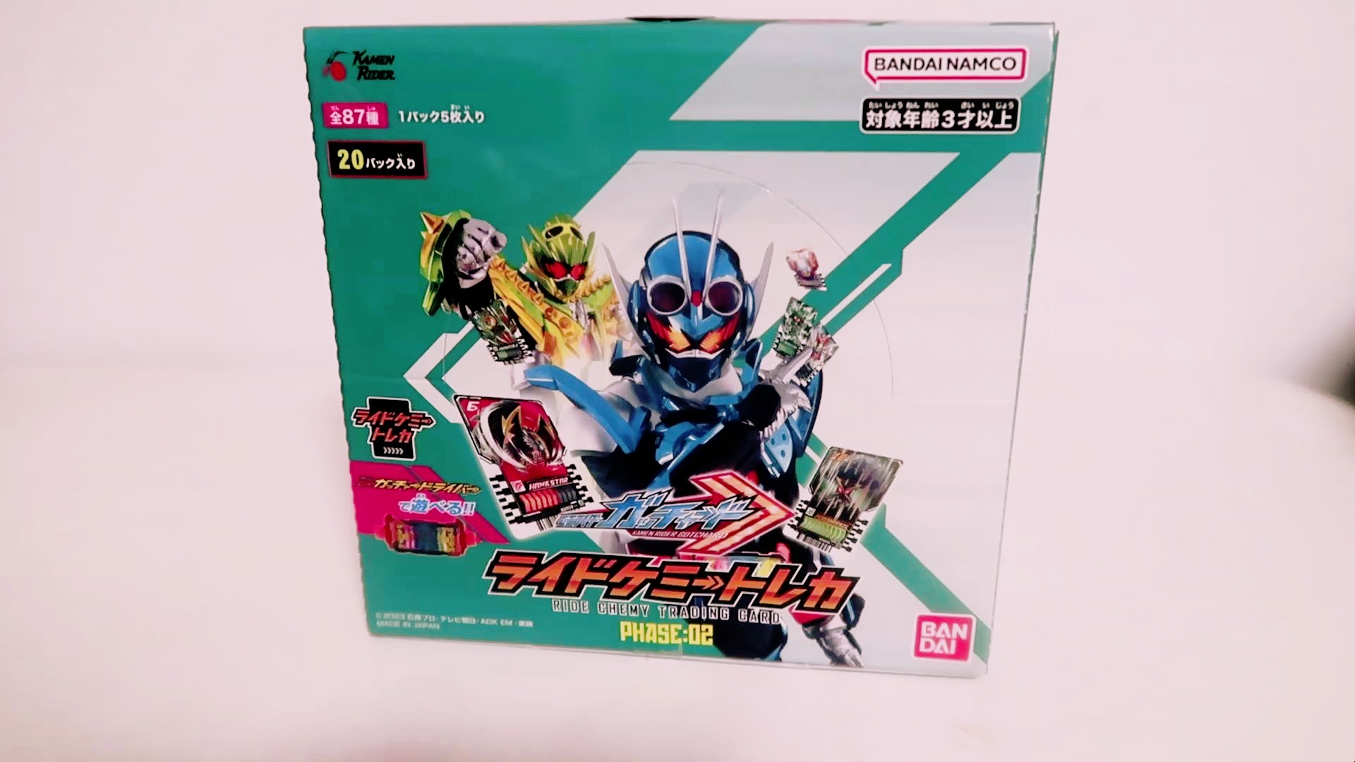 开一盒假面骑士歌查德 gotchard 02弹卡包