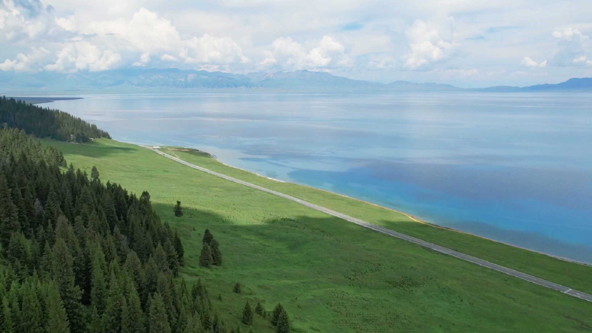 赛里木湖航拍