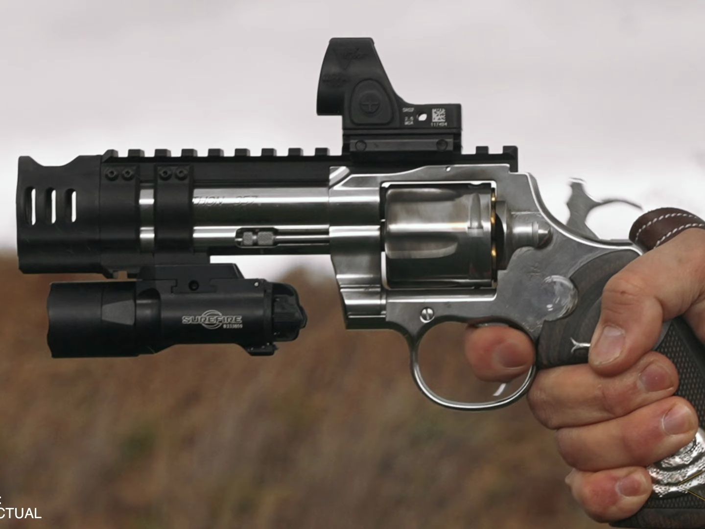 终极战斗马格南? — .357口径柯尔特蟒蛇egw手枪