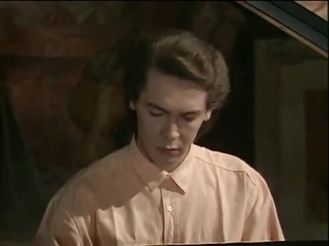 [图]Ivo Pogorelich 演奏 巴赫 英国组曲 No. 2 in A minor, BWV 807