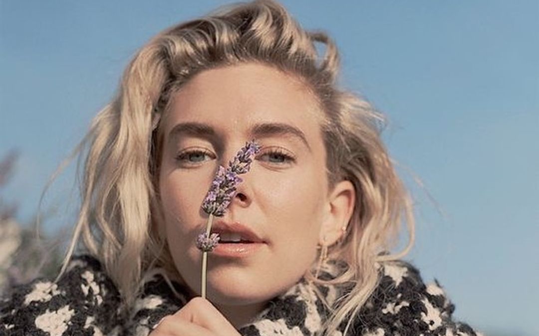 凡妮莎.柯比 vanessa kirby 伦敦national theatre舞台演出clip 2020