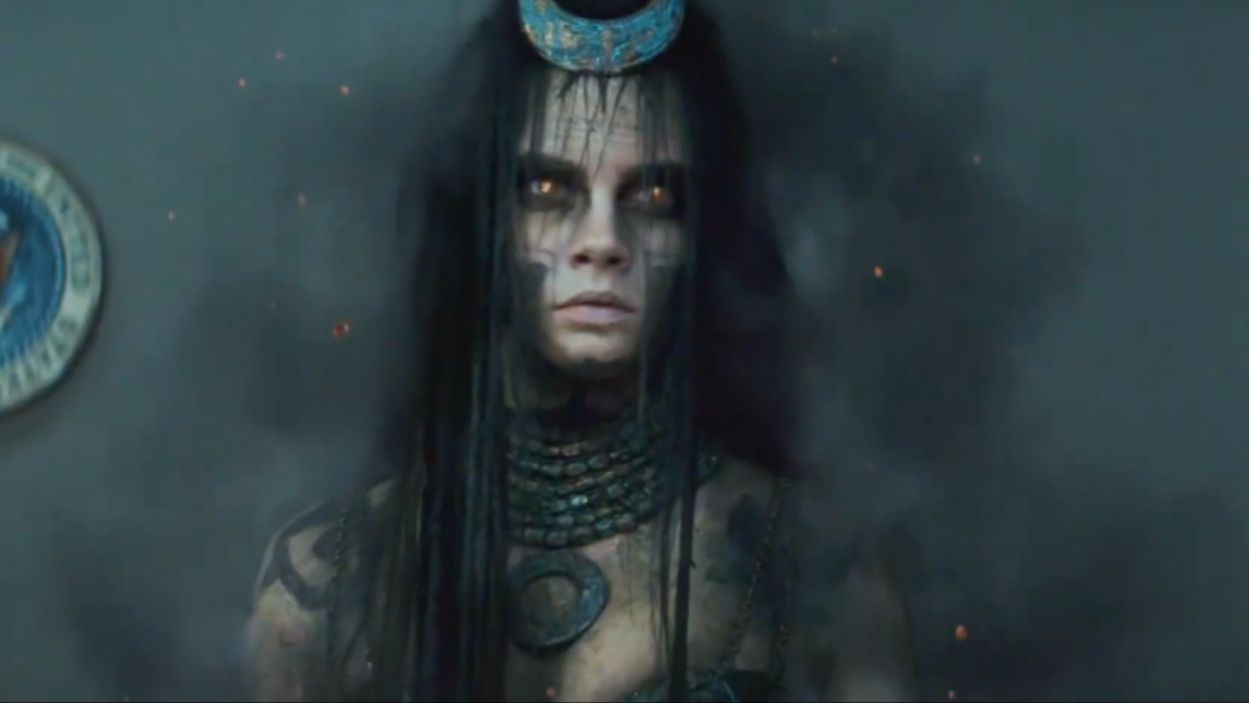 魅巫的这个翻手变身镜头,看100遍都不会觉得腻!