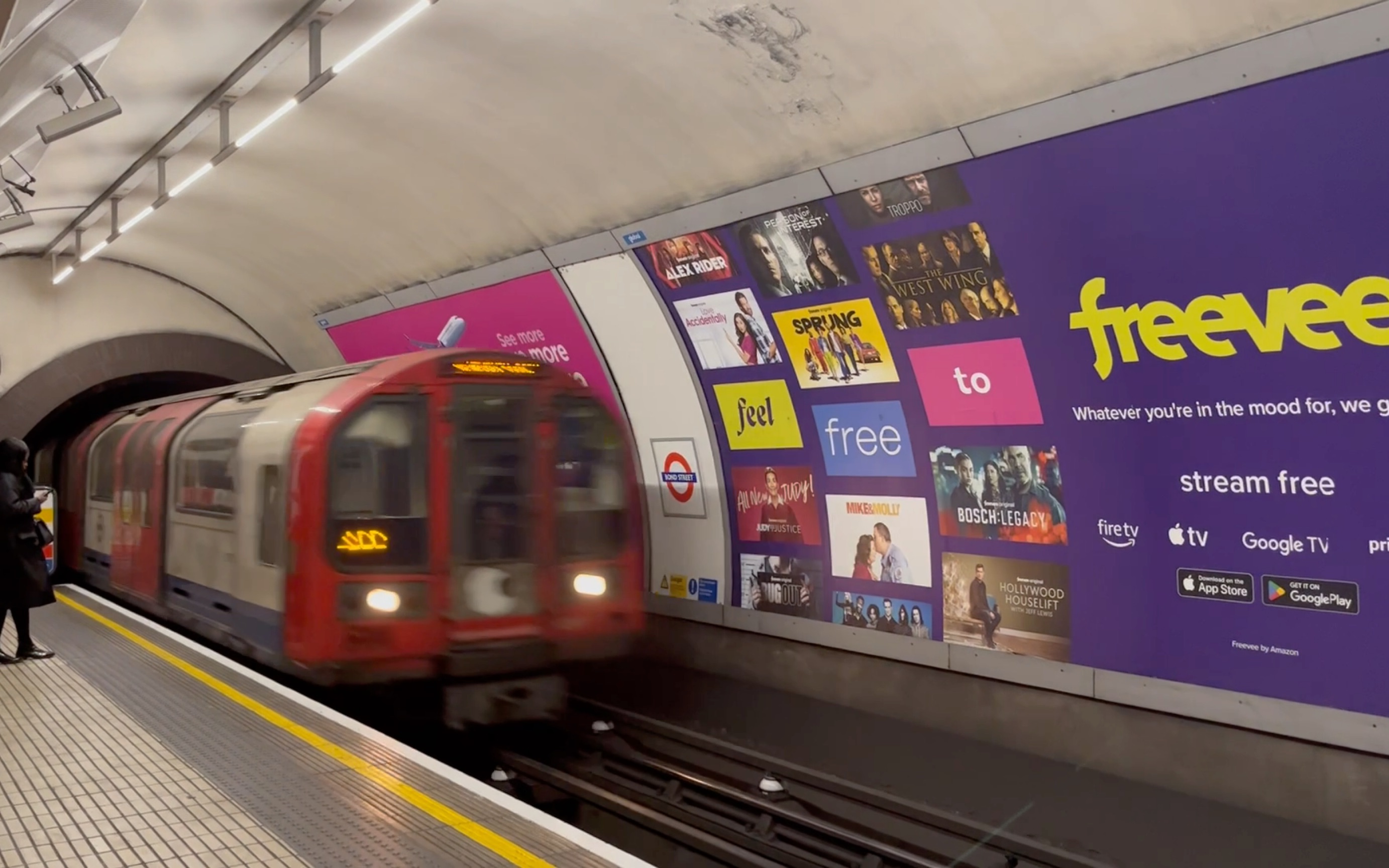 【伦敦地铁】中央线 central 进bond street站