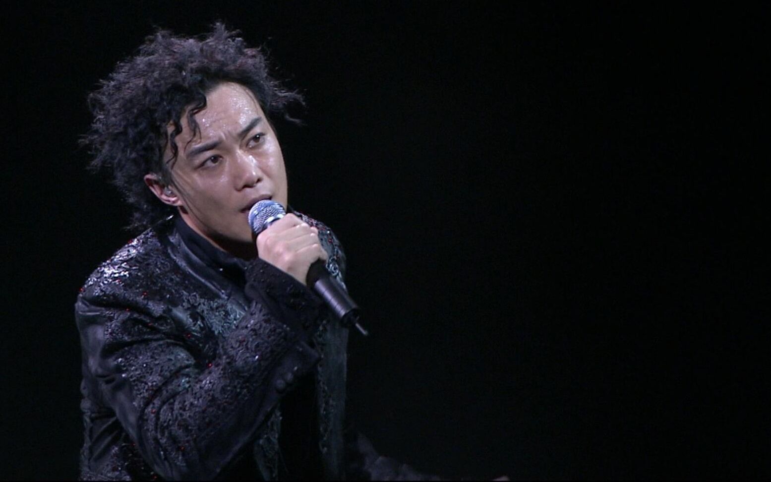 陈奕迅-《孤独探戈》-get a life演唱会-09-【收藏级画质】