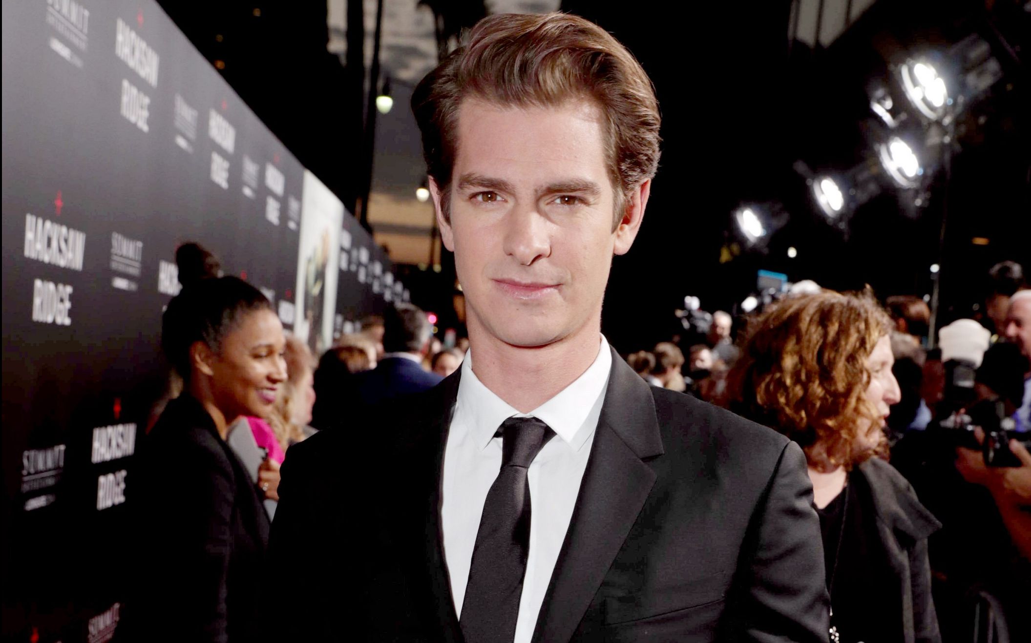 [图]【自制字幕/Andrew Garfield】采访Hacksaw Ridge US premiere