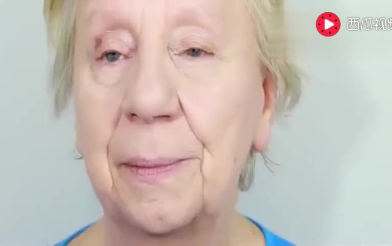 80岁老奶奶化日式妆减龄又有气质老伴都被迷住了