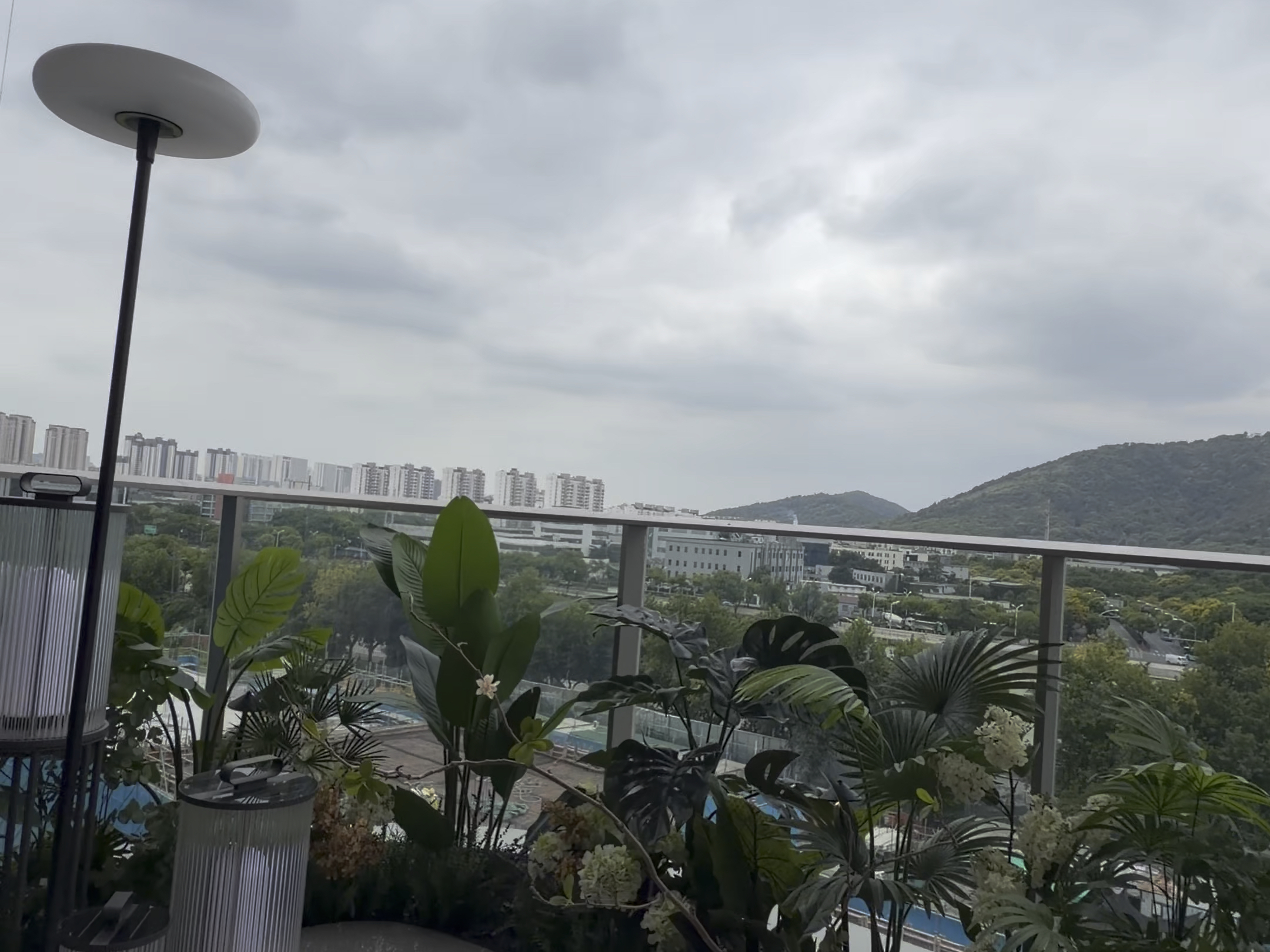 梁溪改善第四代住宅，自带空中露台，主城景色尽收眼底
