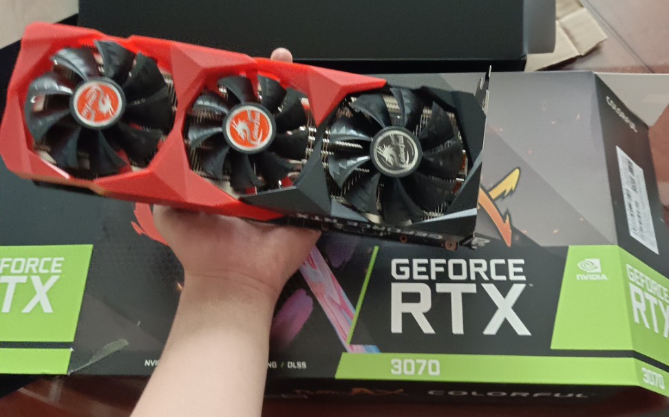 【穷苦拆箱】终于买到入门显卡了rtx3070七彩虹战斧,gtx660可以退役了