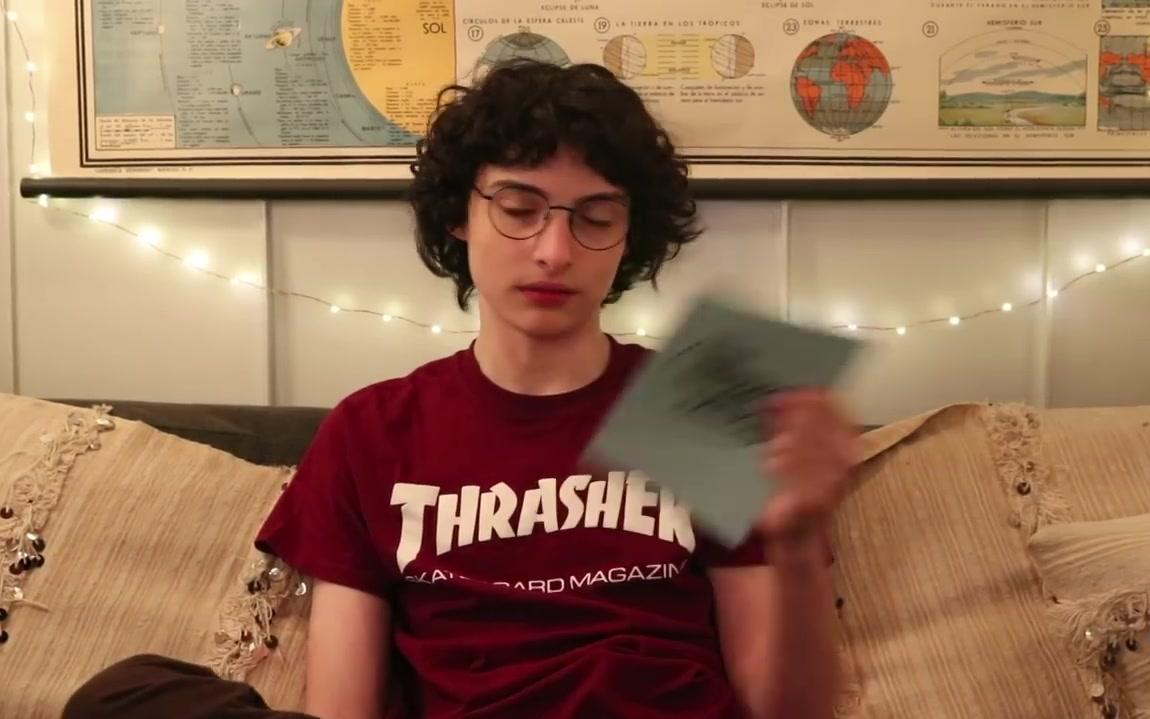 [图]Finn_Wolfhard_Wants_to_Be_Air_Bud