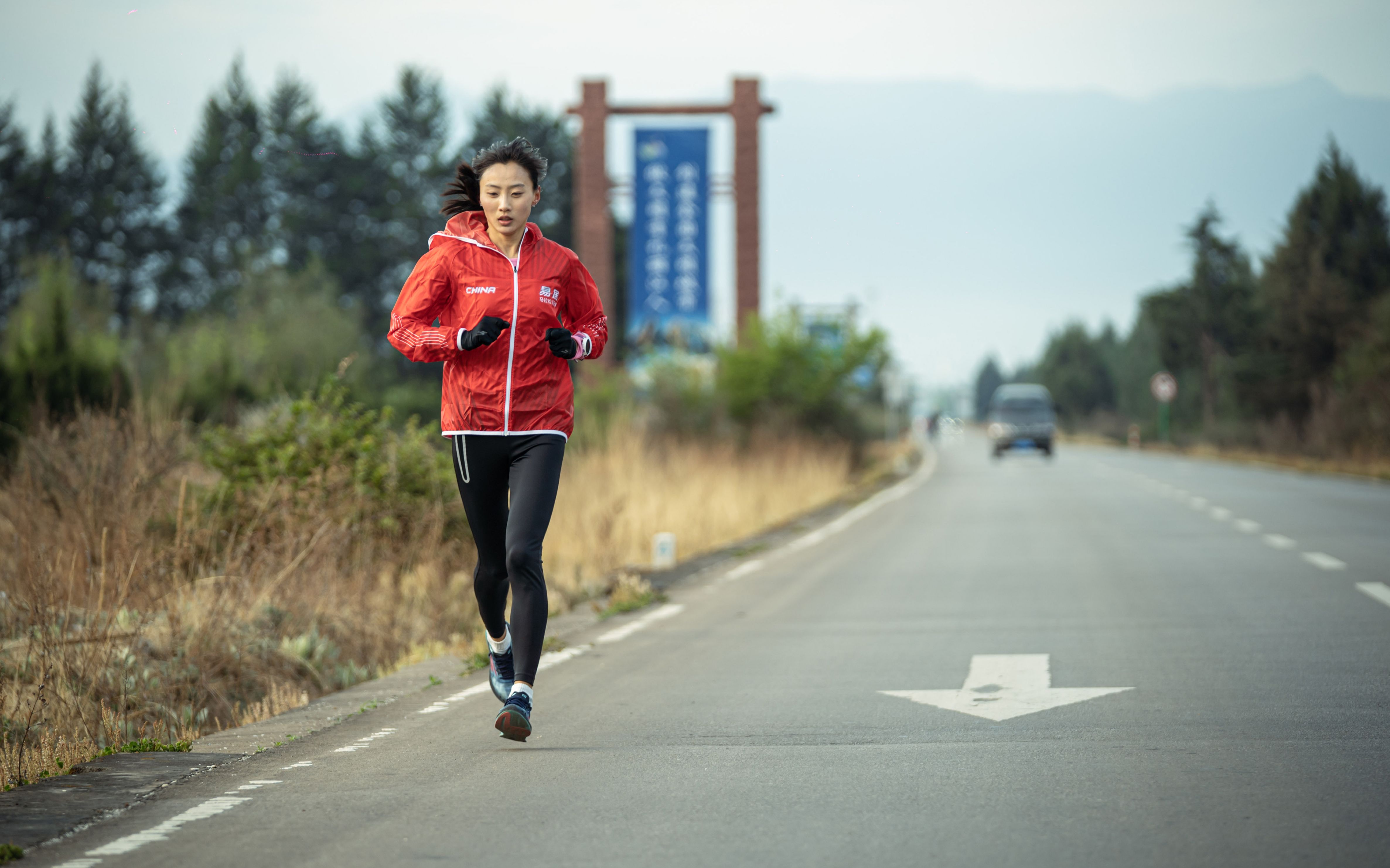 人物|“马拉松一姐”李芷萱:真女神 愈忍耐 愈绽放哔哩哔哩bilibili