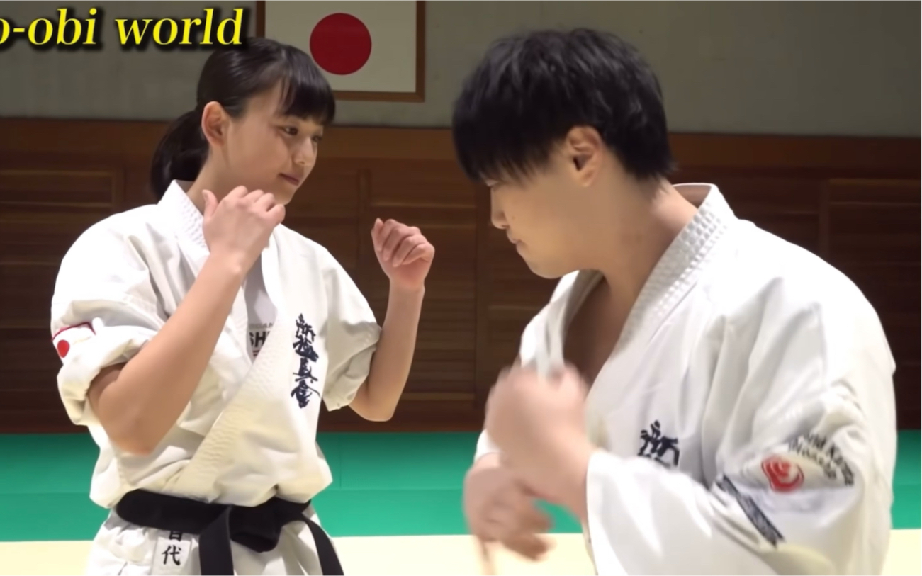 空手道女生目代结菜训练采访视频