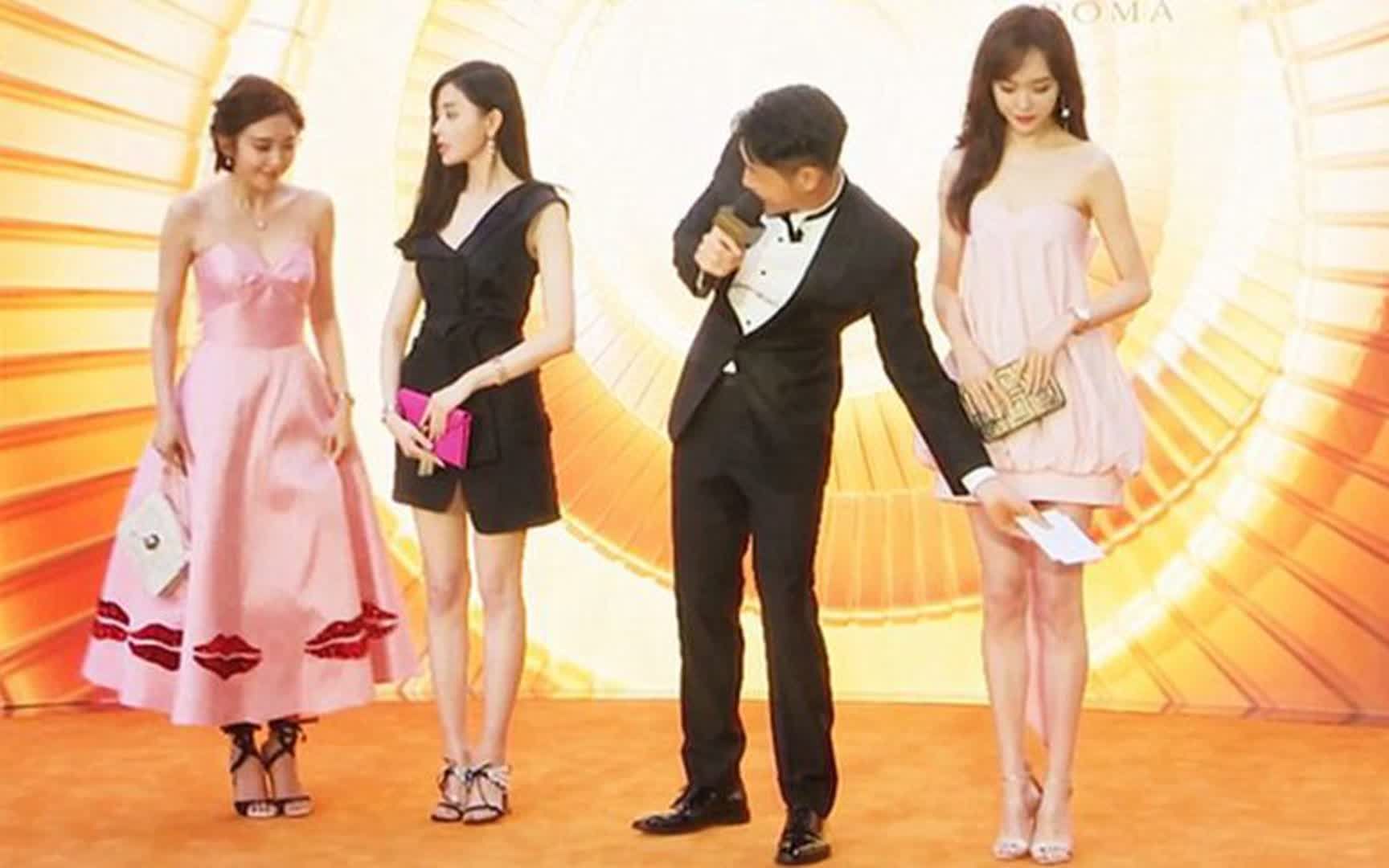 为何唐艺昕看到主持人的示意,还是不愿站唐嫣身边?女生看完秒懂