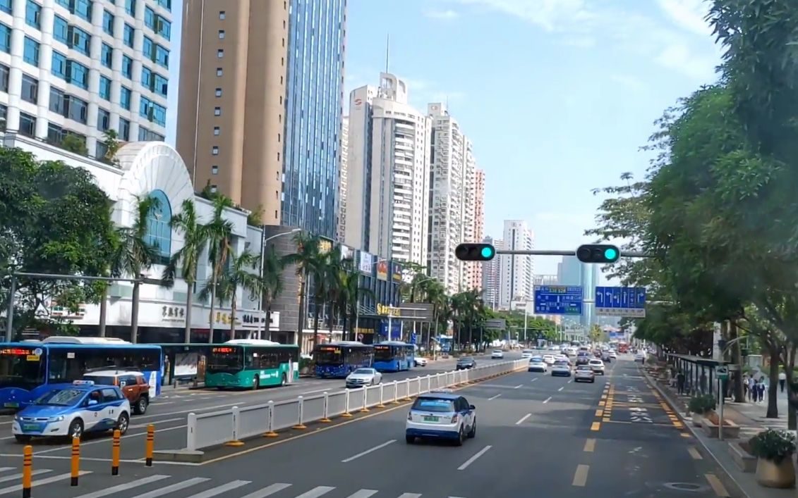 深圳深南大道全程巡航前方京鹏大厦