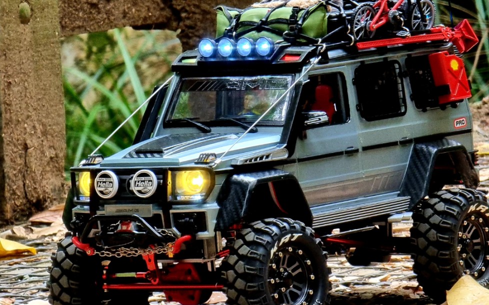 户外越野莽牛大gg500巴博斯丛林穿越mn86ksrc攀爬车测试540动力改装