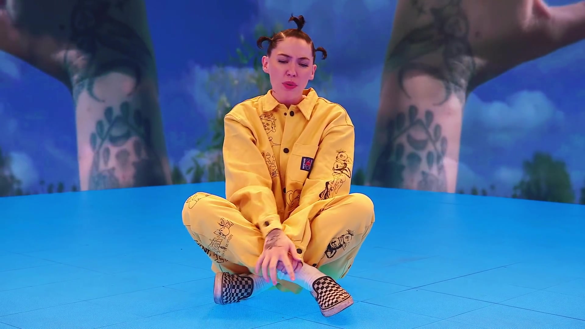 bishop briggs - higher (official visualizer)