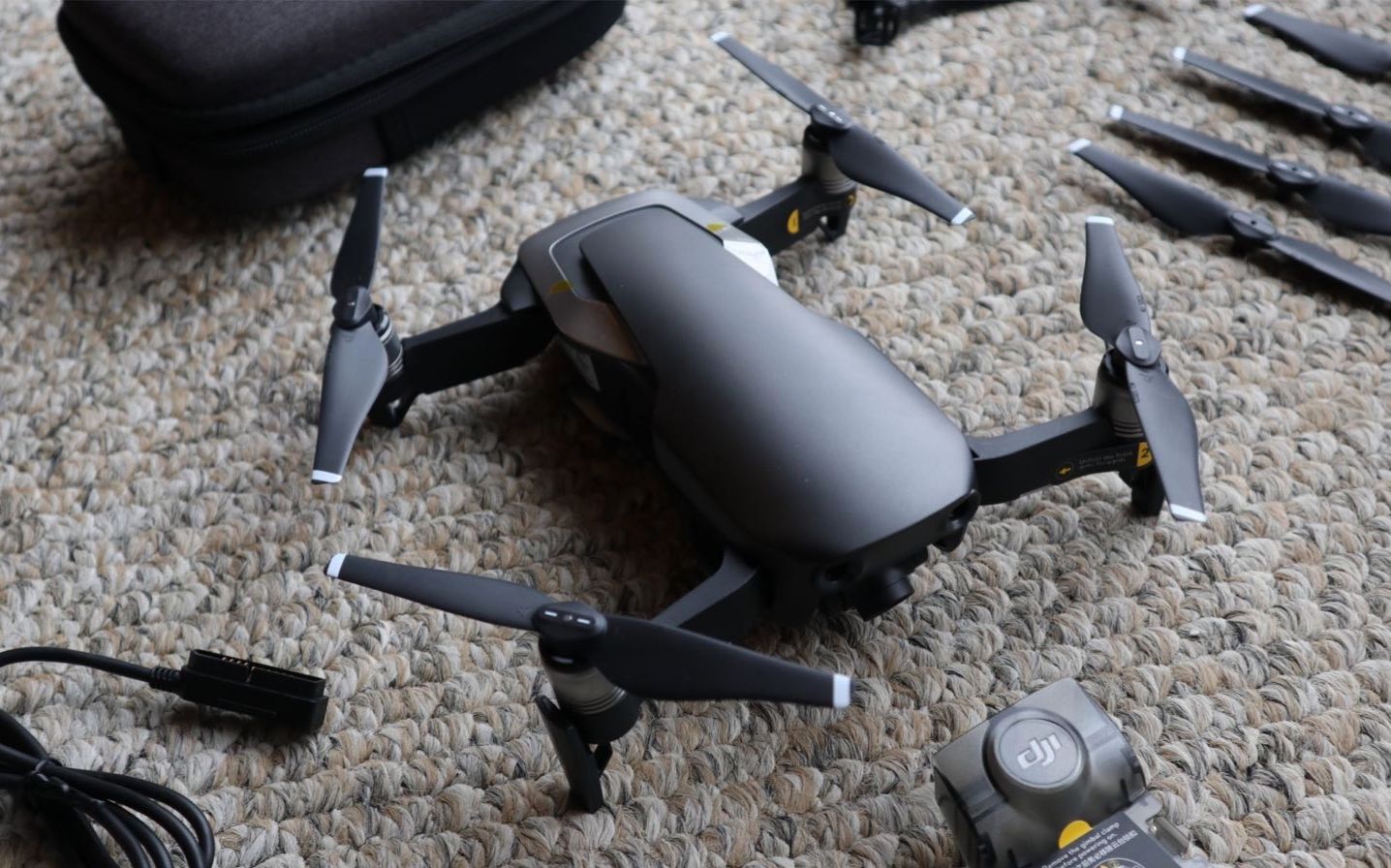 大疆mavic air開箱試飛:買買買還是打擾了?丨凰家評測