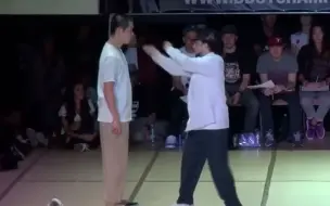 Video herunterladen: Hoan vs Greenteck 2013 uk bboy championships