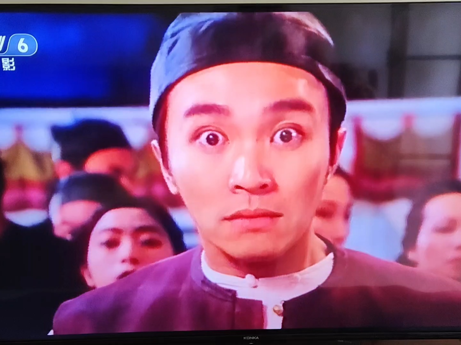 震惊,央视六公主频道在昨天下午放了星爷的名场面电影