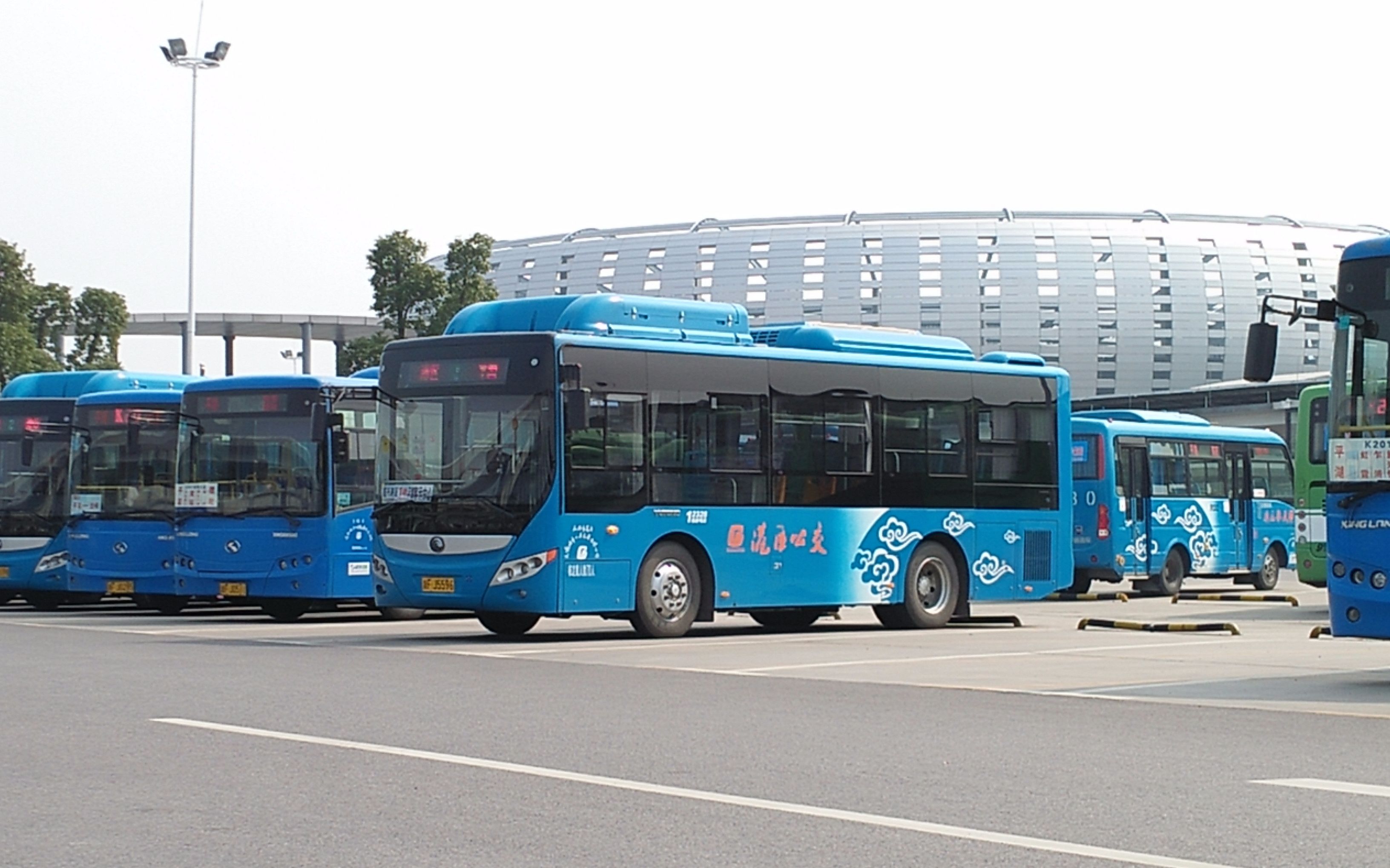 從嘉興北站坐什麼公交車到嘉興市南湖區七星鎮星橋路777號