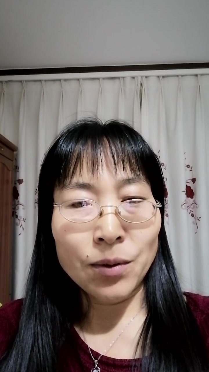 【孟静老师】手捧空花盆的孩子 晚安故事