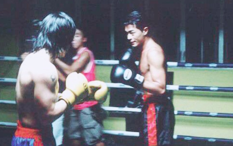 【黑社会2以和为贵】Jimmy仔2 足球场/打拳/再次被安排_哔哩哔哩_bilibili
