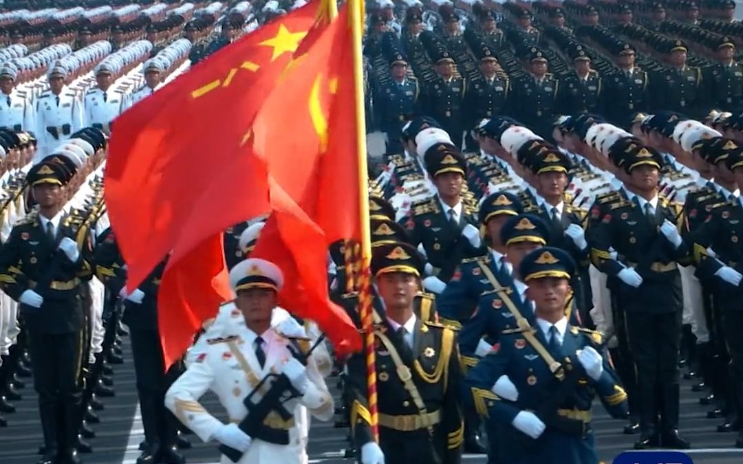 [图]八一建军节再次重温，国庆70周年大阅兵珍藏版！钢铁洪流，壮我军威！