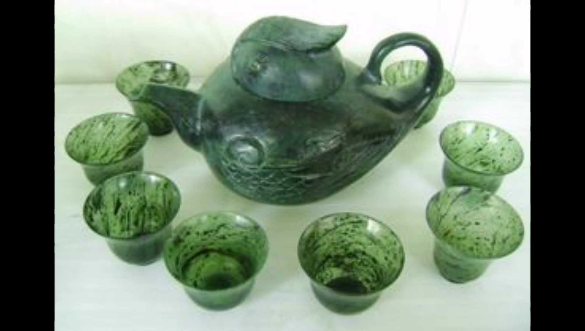 夜光杯是由什么制成的它真能发光吗