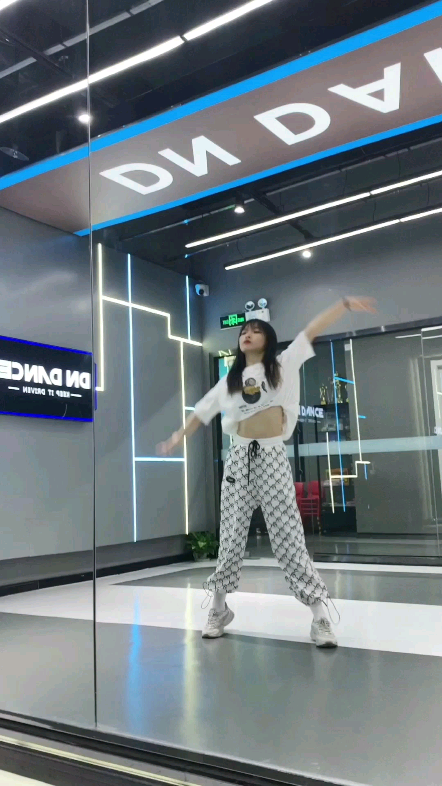 《沙漠之蛇》blackpink remi