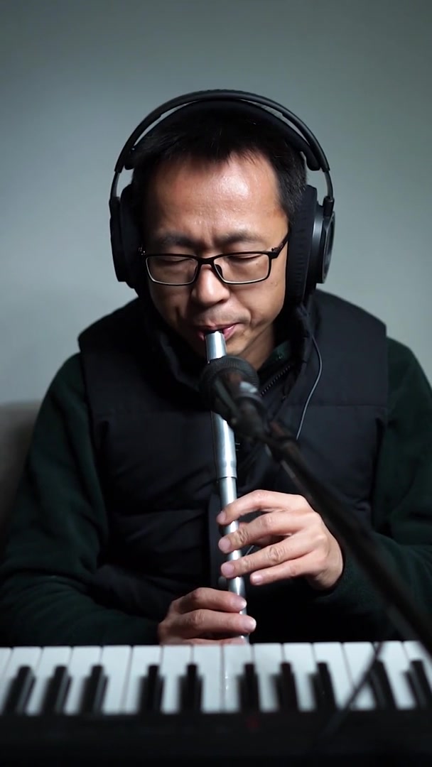 爱尔兰风笛演奏大鱼,希望美妙的旋律在你梦境的缝隙里游过!