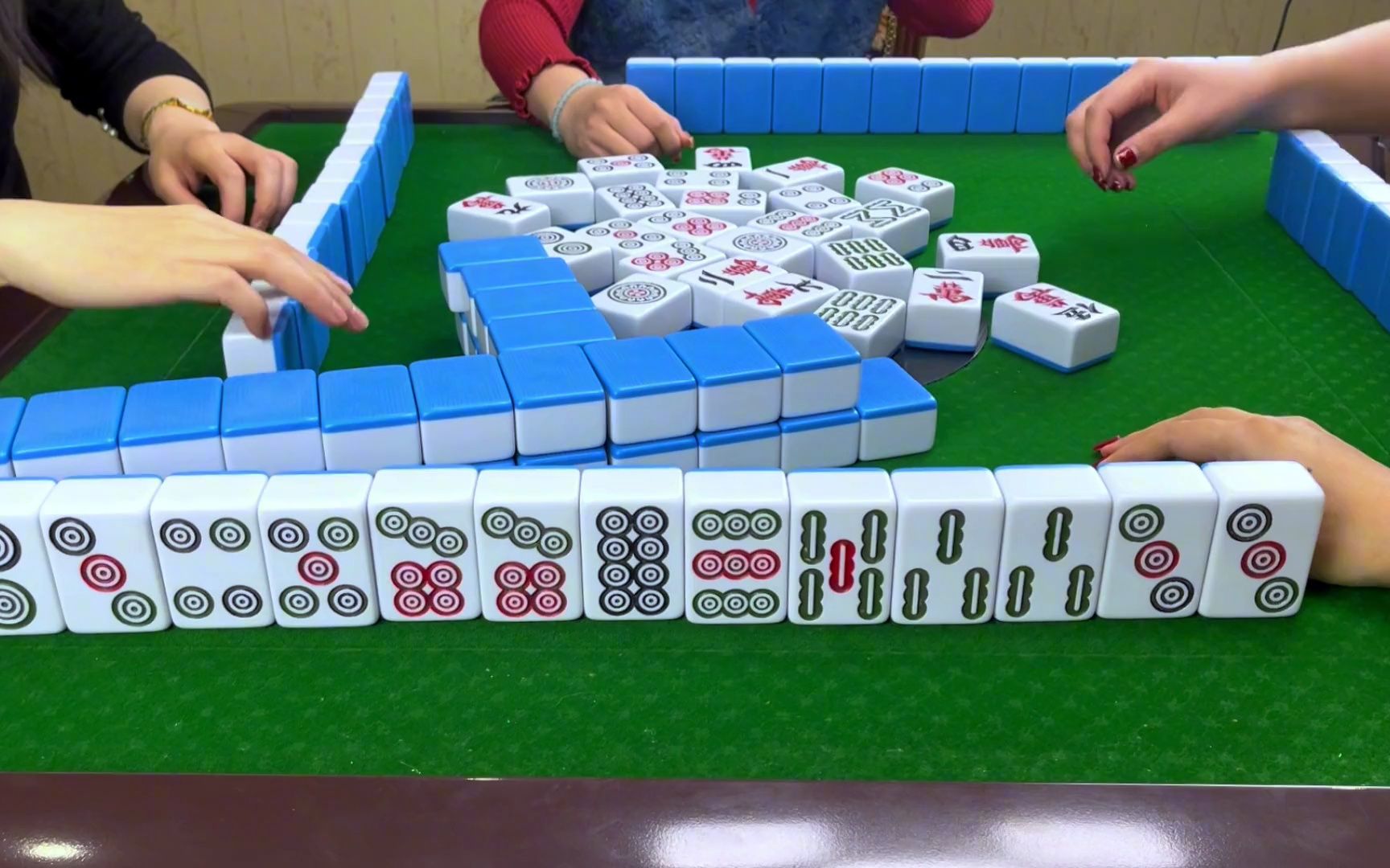 麻将:胡牌已是绝张,小伙伴看出来了吗