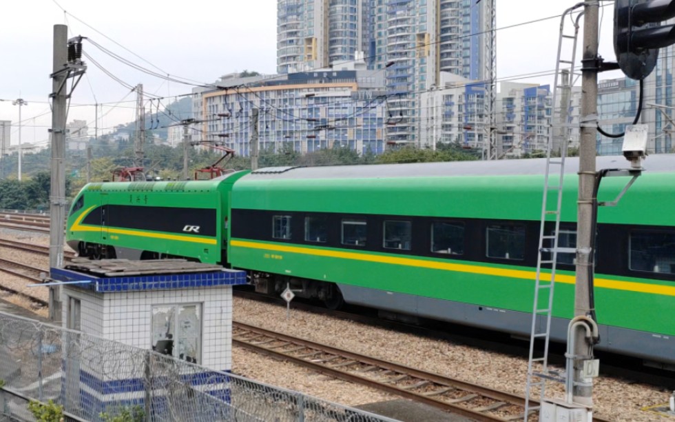 公司复兴号fxd1-j型动力机车牵引广局沙段cr200j-6011广州东站进站