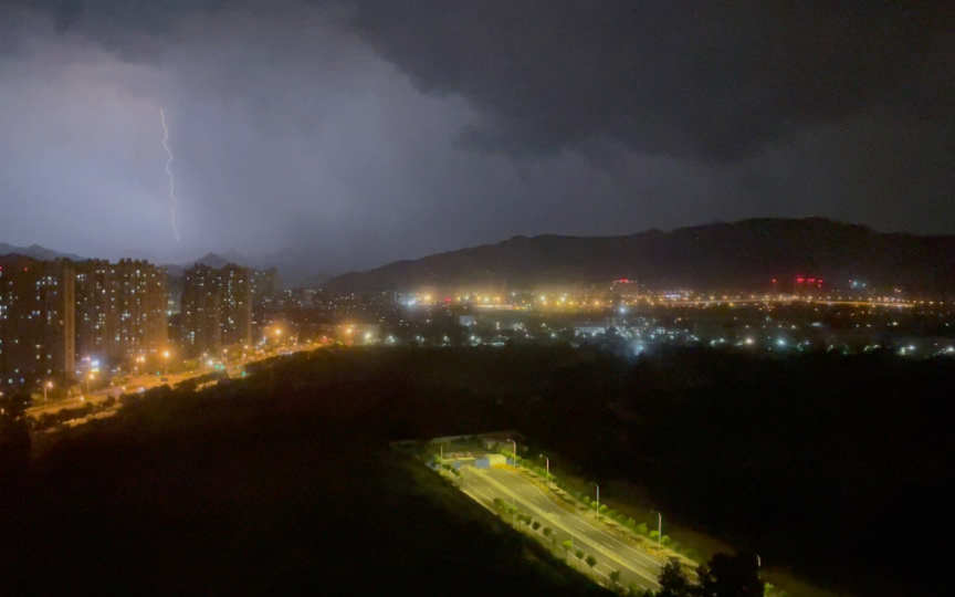 【实拍】20240612晚北京西郊门头沟强对流天气哔哩哔哩bilibili