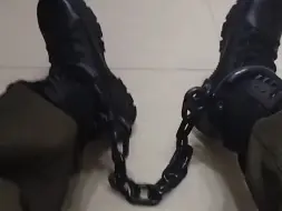 Download Video: boots & chain