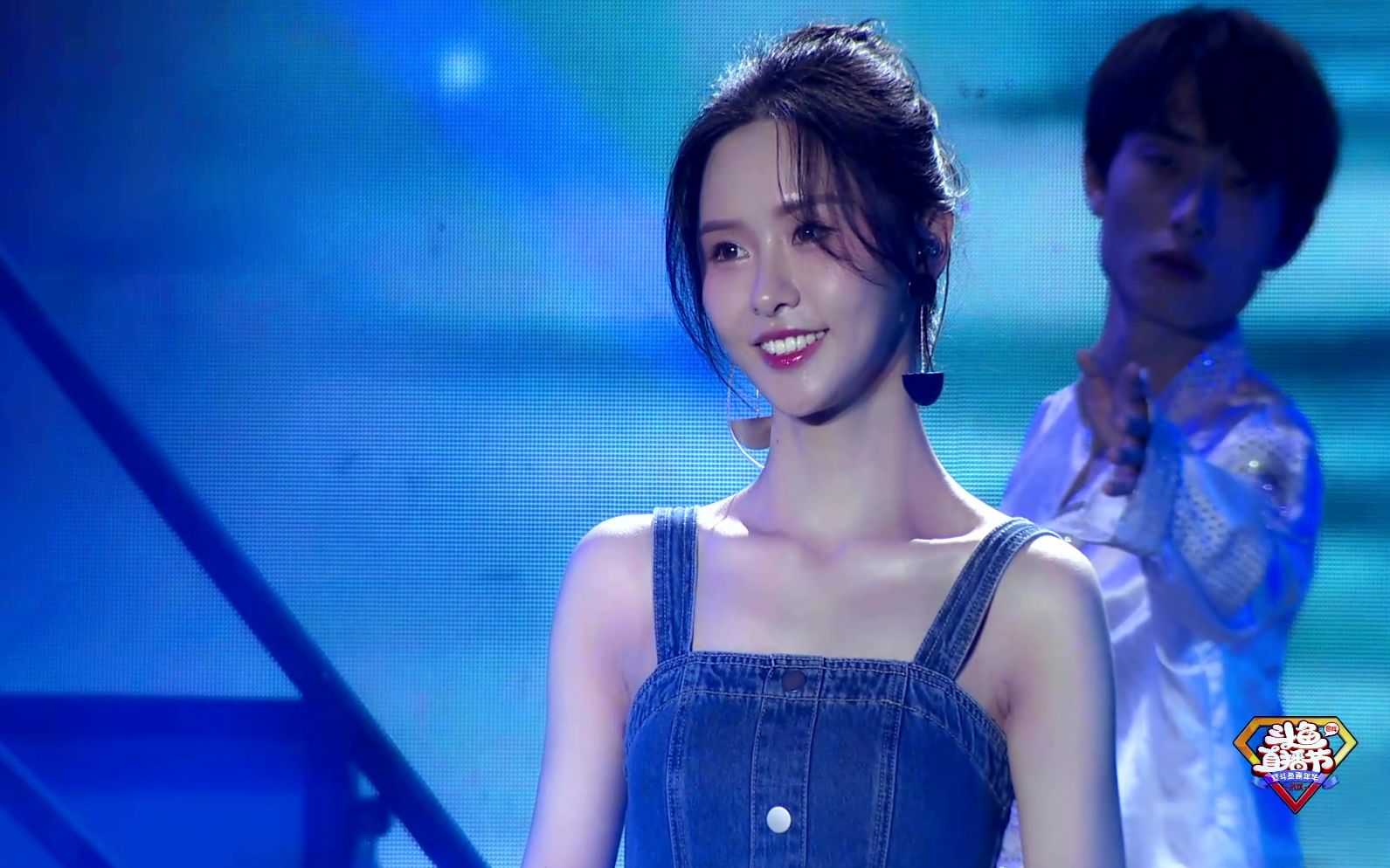 20190615 斗鱼嘉年华 阿冷cut