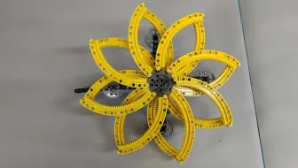 乐高 MOC _变化的花朵_QIQI玩具记录_亲子STEAM教育
