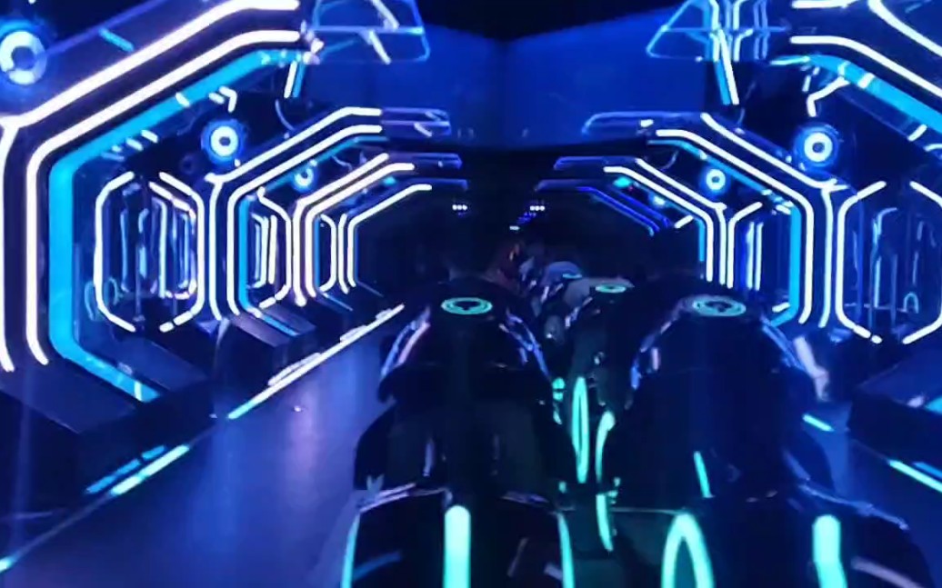 迪士尼创极速光轮最后一排专座的视野