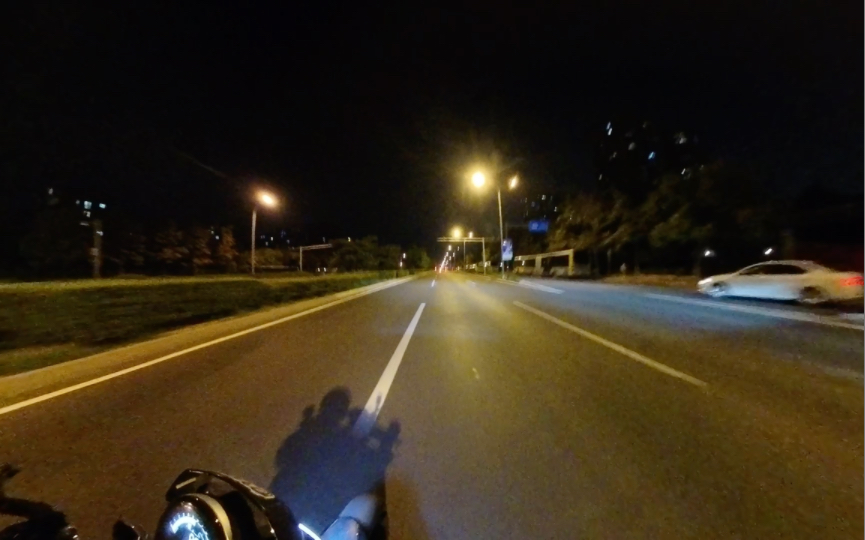 insta 360 x3 夜晚摩托车骑行视频
