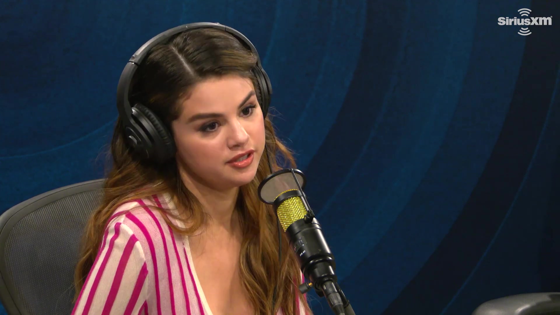 生肉selenagomez赛琳娜戈麦斯傻脸娜siriusxm电台采访