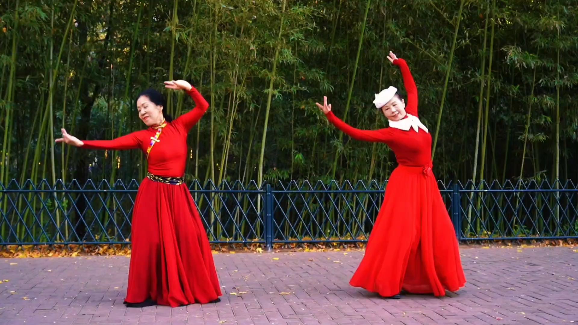 广场舞《洗衣歌》纯音乐版,旋律醉人,舞步欢快动感,一遍跳不够