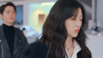 五年后再见初恋，她却结婚了