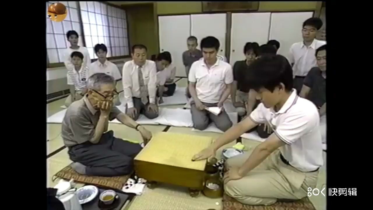 日本棋圣藤泽秀行给学生复盘1听不懂日语没有关系 看棋就够了哔哩哔哩bilibili